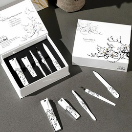 Bell Metal Nail Clipper Set BN504 Clipper Nail File File Tweezers Manicure Tool Care Gel Nail Cash on Delivery or Payment upon Order / 벨금속 손톱깎이 세트 BN504 클리퍼 손톱 정리 파일 핀셋 매니큐어 도구 관리 젤 네일 착불 또는 주문시 결제