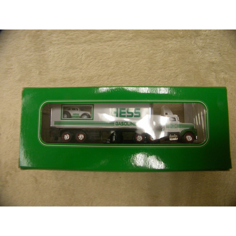Hess 2006 Miniature 18 Wheeler & Racer