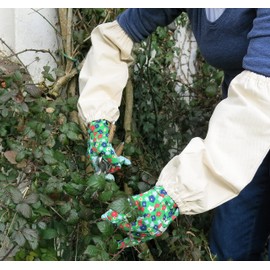 Beekeepers Arm Protector Gardners Gauntlet Bee Sting Nettle and Thorn protector for Wrist and Arms