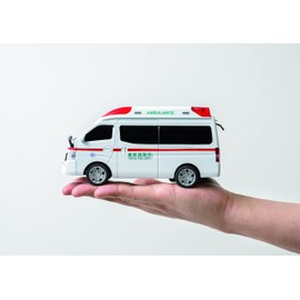 Josen Dartmax JRVC102-WH 1/32 Scale RC Nissan Paramedic Ambulance