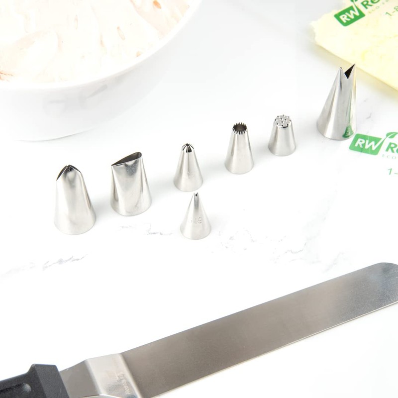 Pastry Tek Stainless Steel #349/352S Leaf Piping Tip - 3/4"