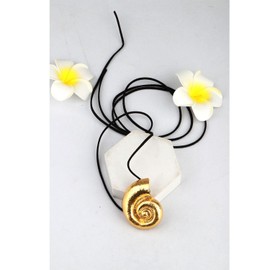 MAOFAED Multi Way Conch Shell Leather Necklace, Shell Pendant Necklace, Beach Wedding Gift, Seashell Gift(conch CA)