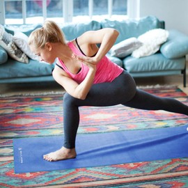 5BILLION Hot Yoga Mat Towel 24x72 inch,61 x 183cm Hot Yoga Towel with Corner Pocket, Non Slip Yoga Mat Cover Towel, Super Absorbent, Machine Washable, Fast Drying - Free Carry Bag (Blue)