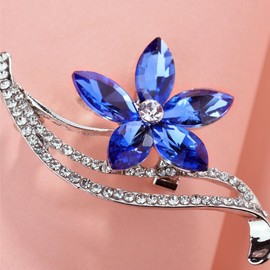 coadipress Flower Brooch for Women Girls Crystal Rhinestone Flower Floral Lapel Pin Elegant Clothing Accessory Wedding Gift Fashion Jewelry Gift (Dark Blue)