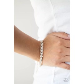 Paparazzi Jewelry Accessories - Vintage - Chicly Candescent - Gold Bracelet