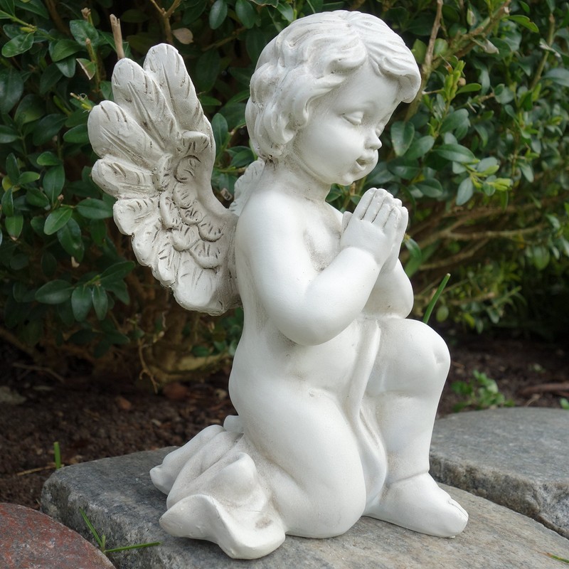 Praying Angel Memorial. Height 16 cm