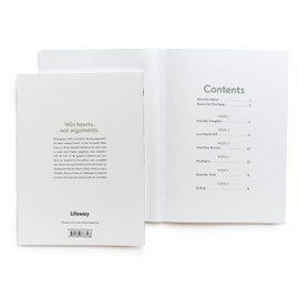 Everyday Evangelism - Bible Study Book with Video Access: Pursuing Hearts, Not Arguments