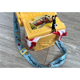 D Parks Toon Town Picnic Basket Popcorn Bucket, Yellow Woven Design with Mouse Handle, Collectible