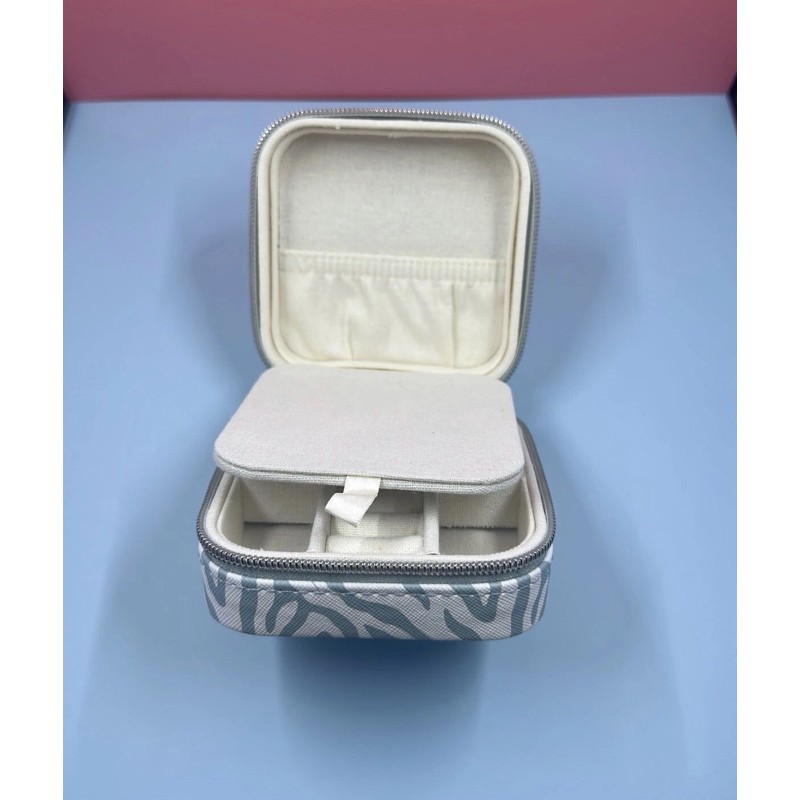 Milly • Traveling Jewelry Case in Teal and White Zebra