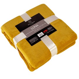 Euromat Flannel Microfibre Blanket, Cuddly Blanket, Bed Throw, 150 x 200 cm (Mustard Yellow)