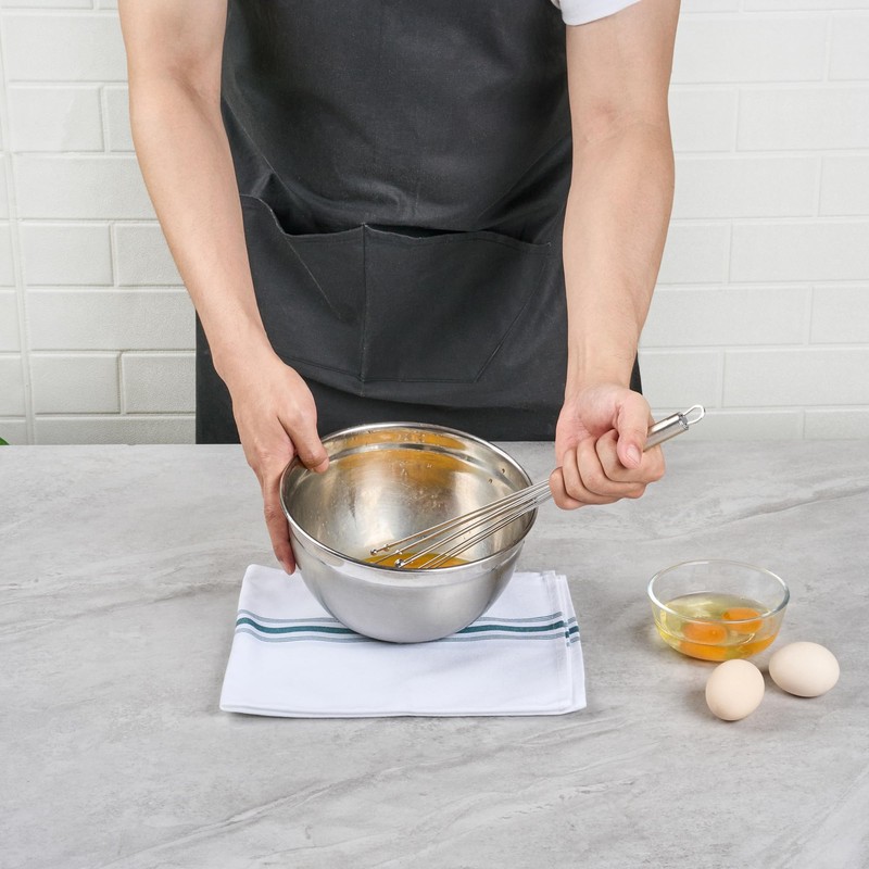 Restaurantware 12.5 in Stainless Steel Ball Whisk - German Standard