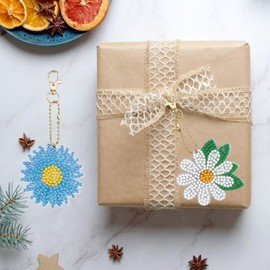 12 Pcs Diamond Art Painting Keychain Double Sided, Flower 5D DIY Full Drill Diamond Painting Keyring Pendants Rhinestone Painting Key Rings Chains Making Kits for Women Girls Purse Key Pendant