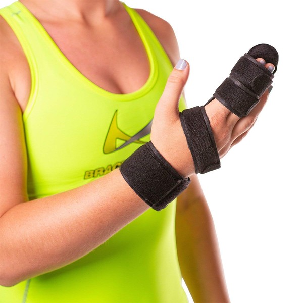 BraceAbility Two Finger Immobilizer - Hand and Buddy Splint Cast for Broken Joints, Mallet or Trigger Finger Extension, Sprains and Contractures to Straighten Middle, Index and Pinky Knuckles (M)