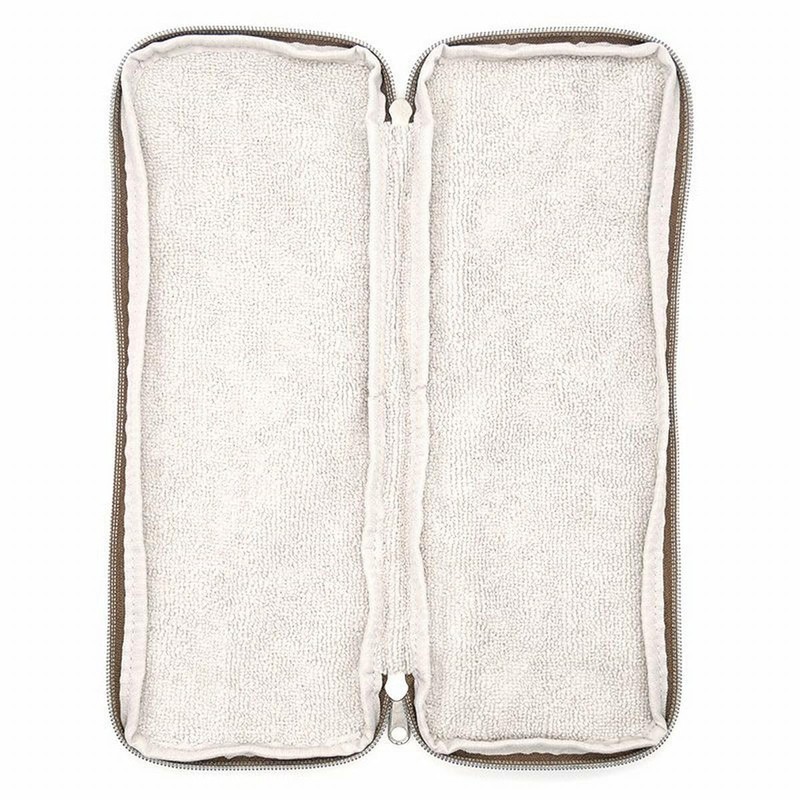 [わちふぃーるど] 猫のダヤン ダヤン ペットボトル収納も可能 折りたたみ傘ケース 不思議な国の境目