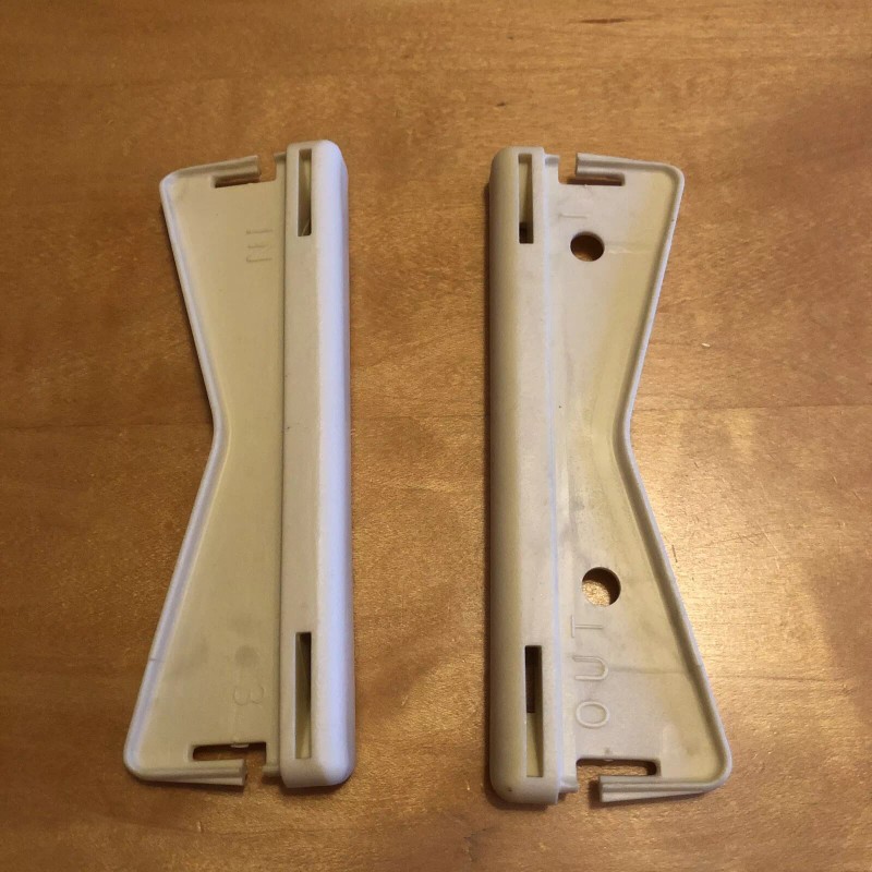 Kirsch Continental 1 4 1/2” Rod Curtain Bracket End Clip