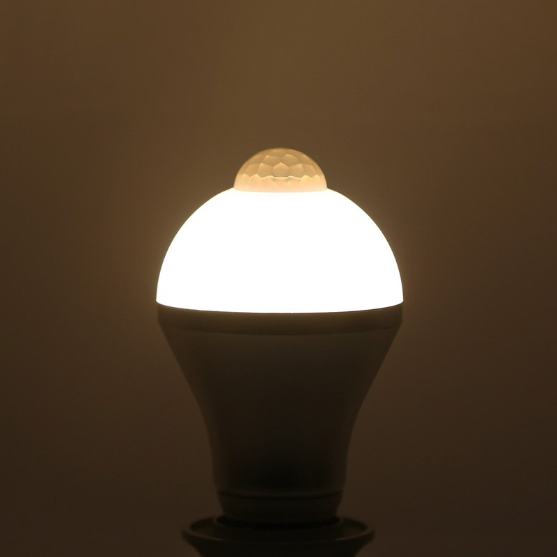 GPCT 9W Infrared Motion Activated/Detector/Sensor E26 LED Warm/Cool Bulb. Auto