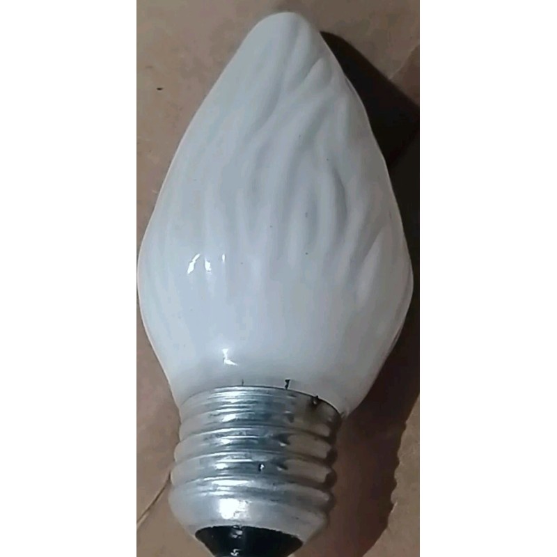 (1) Vtg GE 25w Flame Tip Pearlescent Medium Base Wall