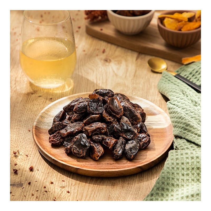 Holland & Barrett Dried Dates