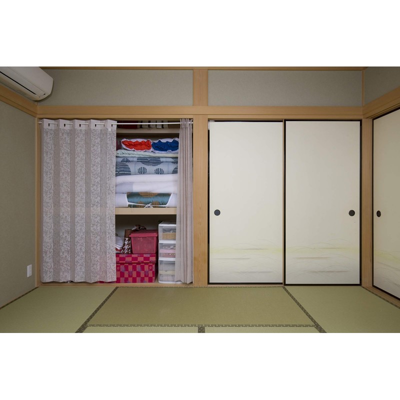 2 Panel Accordion Closet Curtain (Brown)