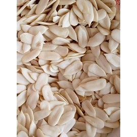Egusi (whole) 8oz / Whole Melon seed