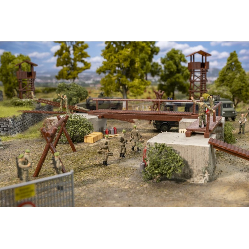 FALLER 190039 H0 Action Set German Armed Forces Basic Training