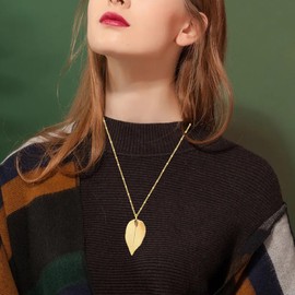 JDONL Minimalist Hollowed Out Leaf Necklace Filigree Long Leaf Dangle Pendant Necklace Gold Silver Leaves Sweater Chain Jewelry Gifts for Women Girls, Metal, No Gemstone