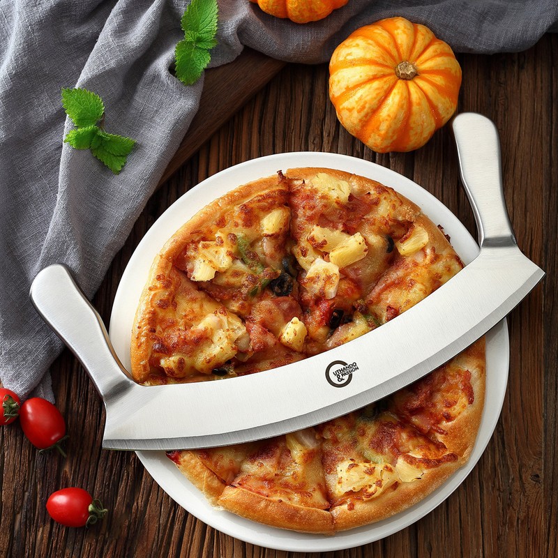 Uthando & Passion 30 cm Chopper / Pizza Cutter -