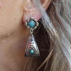 Turquoise Earrings for Women Vintage Silver Western Dangle Earrings Turquoise Jewelry Accessories Boho Western Jewelry Outfit Dress Wear Country Concert Outfits for Women