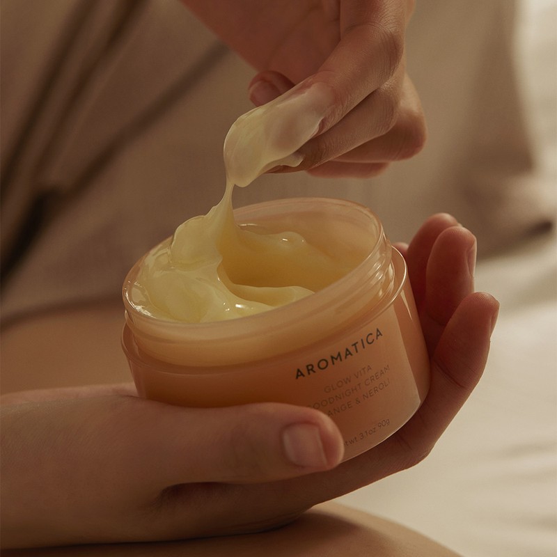 Aromatica All-day Moisturizing and Revitalizing Cream for Tired Skin, Brightens