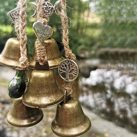 Witches Bells, Hanging Wind Chimes Witchcraft Supplies with 6 Bells, Wall Hanging Witchcraft Kit Decor for Porch, Window, Garden (65mm)