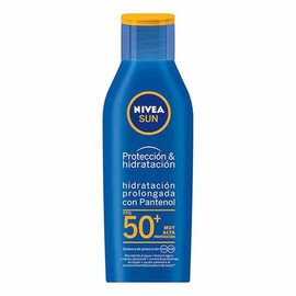 NIVEA SUN Protector Solar Corporal Hidratante Protect  Moisture (125 ml), Bloqueador Solar Resistente al agua con FPS50 y Pantenol, Locin Solar No... 