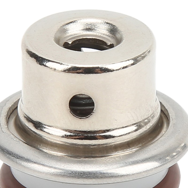 Fuel Injection Pressure Regulator 23280‑21010 Replacement for Scion Camry Prius