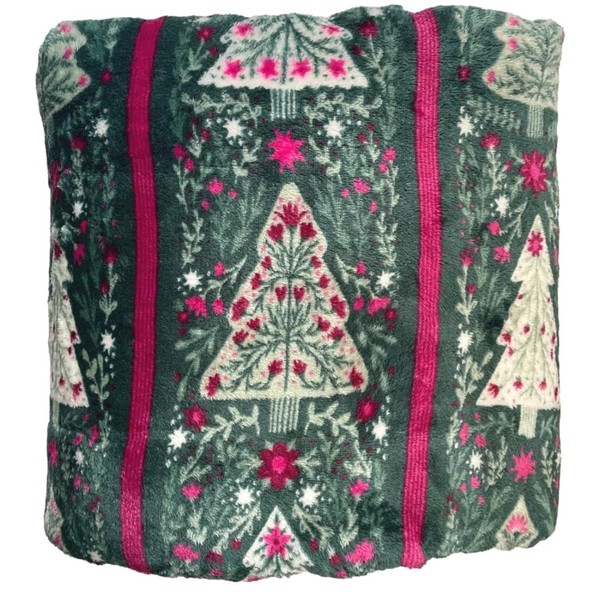 The Big One Oversized Supersoft Plush Throw (Christmas Trees)