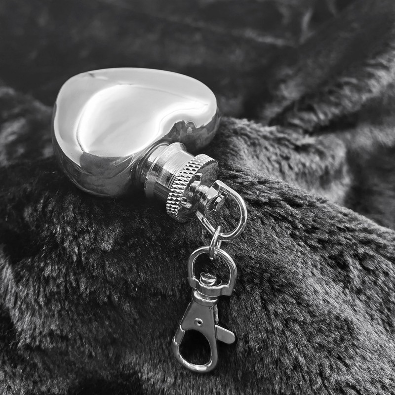 1 oz Heart-Shaped Mini Hip Flask with Keychain Cover and