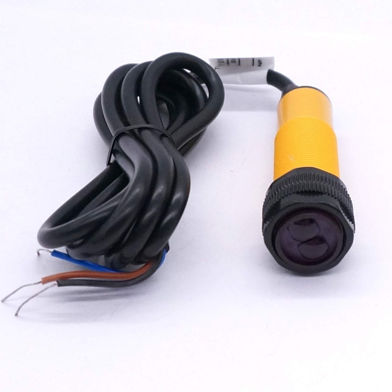 Taiss photoelectric Sensor 30cm Adjustable M18 Diffuse Reflection photoelectric Switch