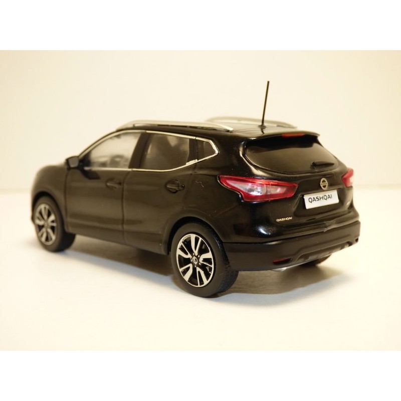 Triple9 Nissan Qashqai 2014 Black Model Car 1:43