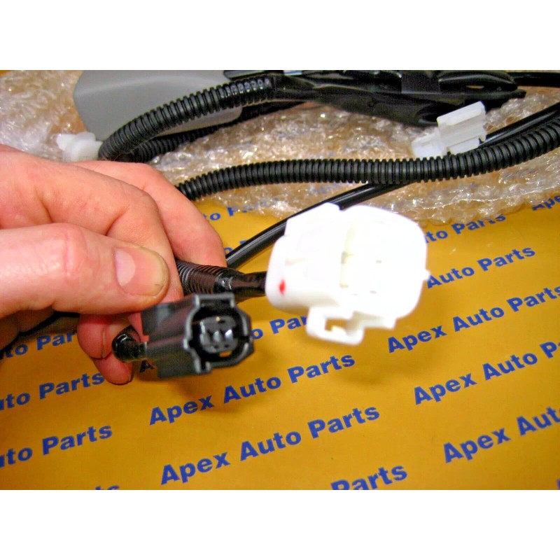 Toyota Corolla Drivers Side Seat Belt Buckle Latch Kit Genuine