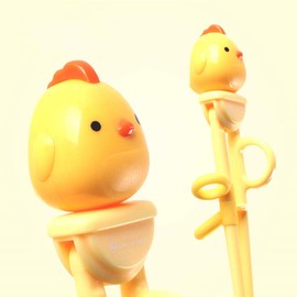 Wakaka Chicken Shape Chopsticks, Easy to Use Training Chopsticks for Children and Adults, Made With Non-Toxic Dishwasher-safe Reusable Chopstick Set (Yellow)