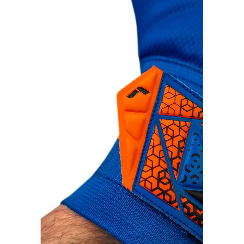 Reusch Attrakt Starter Solid Goalie Gloves, Soccer Goalkeeper Gloves with