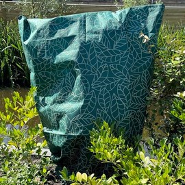 UB-STORE Plant Covers Freeze Protection 32"x47" in 2 Pack | Green Winter Frost Blankets for Outdoor Plants | Reusable Garden Cover Bags with Zipper Drawstring | Cold Weather Shrub Protection Cloth