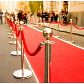 Juvale Red Velvet Stanchion Rope Set - Plush Velvet Rope Barriers & Gold Stanchions - Effortless Crowd Control & Line Dividers - Home Theater Decor & Movie Room Accessories - Set of 2, 5 ft