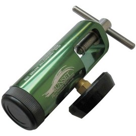 CGA 870 Style Oxygen Regulator - 0 to 15 L/Min (Barbed Outlet)