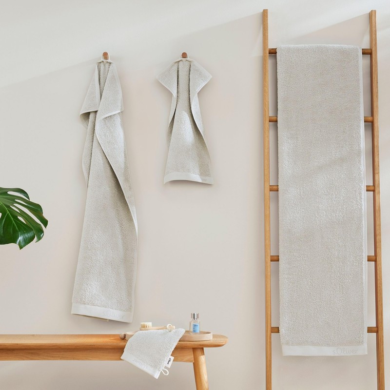 s.Oliver Bath Towel 70 x 140 cm - 100% Cotton,