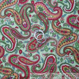 Signature BonEful Fabric FQ Cotton Quilt Green Red White Flower Paisley Xmas Pattern Print