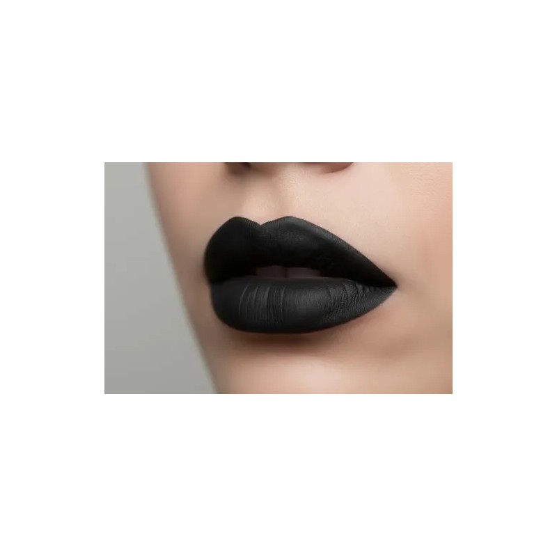 Labial Indeleble Acabado Mate Intenso Color Negro
