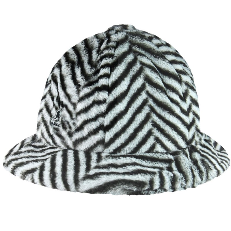 Kangol Women's Faux Fur Casual Beret Hat, Grey (herringbone)