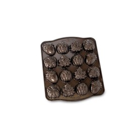 Nordic Ware Seasonal Collection Autumn Cakelette Pan