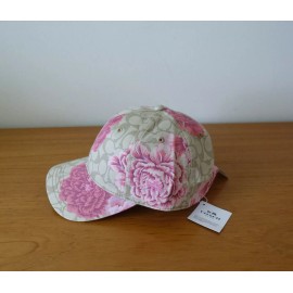 COACH HAT WITH SIGNATURE KAFFE FASSETT PRINT.NWT