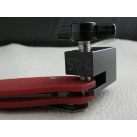 Sharp Dressed Knives Lanyard Cube - PM2, Para3, Manix 2 and Military 2 Lanyard Tube Removal Tool