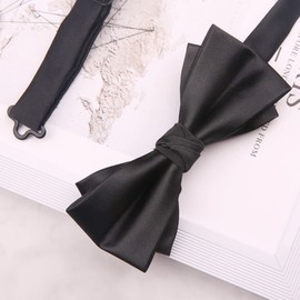WANYING Men's Pre-Tied Bow Tie Batwing Bowtie with Hook Closure Adjustable 12 x 6 cm - Plain Black